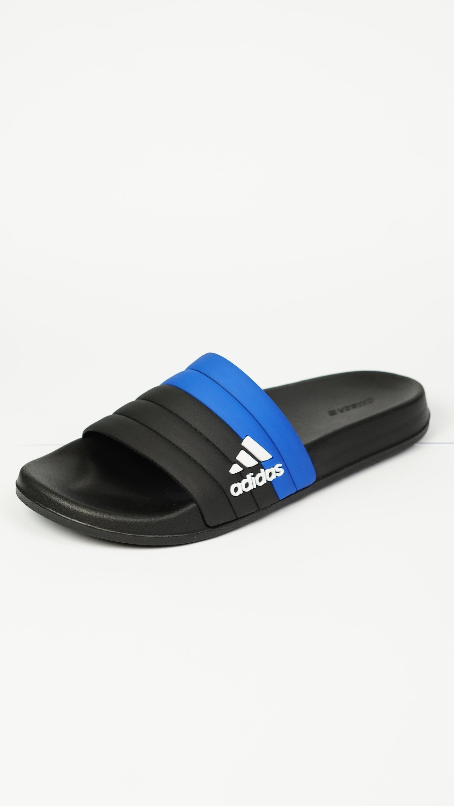 Adidas Casual Comfort Slippers - Durable Indoor/Outdoor Slides